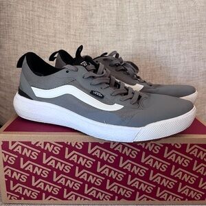 Vans Ultra Range in Frost Gray